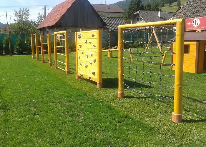 Polana بيت ضيافة Liptovská Osada
